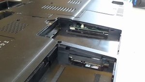 Fujitsu Siemens Amilo XI 3650 - How to change the CMOS battery in 5 minutes!