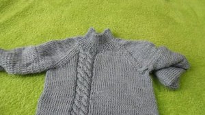 Как вязать свитер регланом снизу . Экспресс мастер-класс