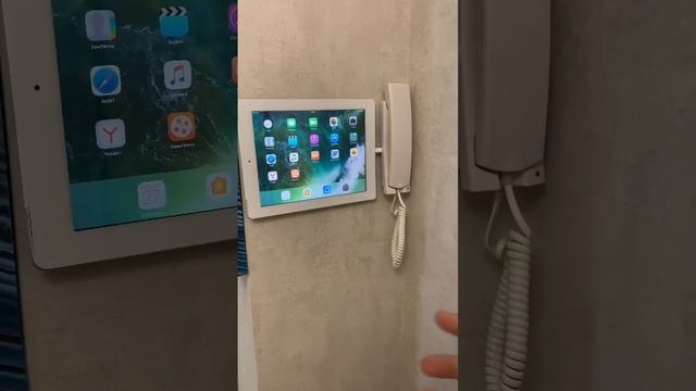 Вот для чего нужен старый iPad! Повесил планшет в коридоре для управления умным домом ? смотреть онлайн