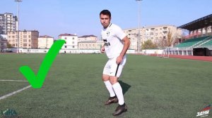 Положение тела при отборе мяча