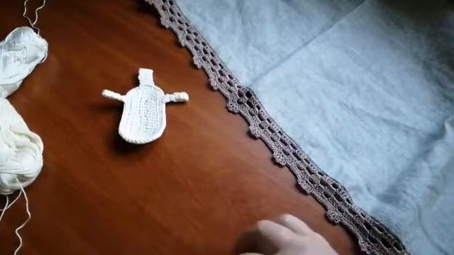 Ажурные пинетки сандалии крючком на 9см стопы. смотреть онлайн