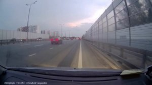 ? Какой-то камикадзе решил перейти дорогу через Киевское шоссе