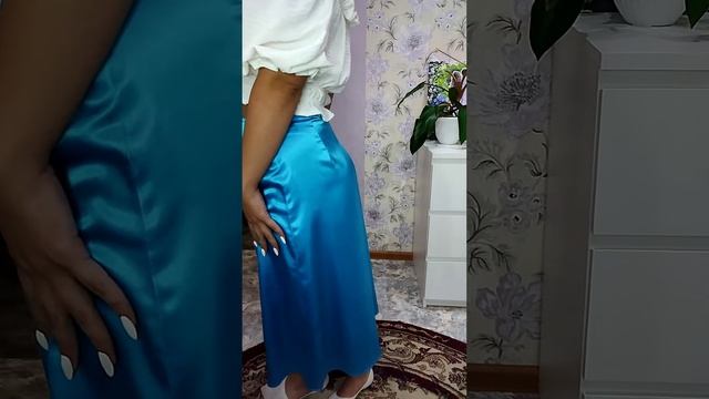 Фаберлик. Распродажа. Юбка сатинированная. Артикул 525663 смотреть онлайн