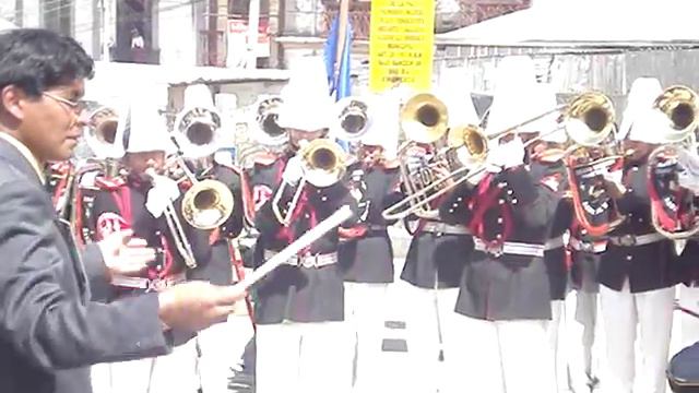 La Banda del Colegio Adventista Franz Tamayo смотреть онлайн