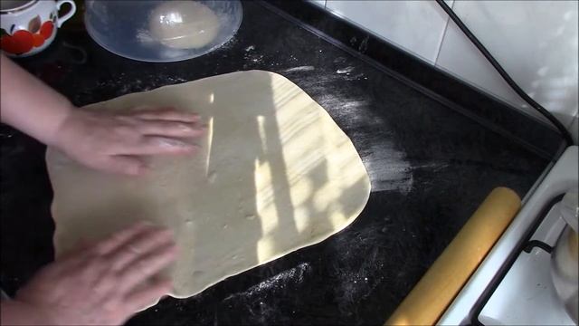 Вареники с вишней. Как приготовить вареники.