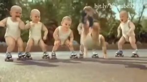 Дети танцуют песню papito