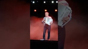 Валерий Семин в Екатеринбурге. Я краснею, я бледнею, вот такая вот любовь. "о-е-ей".