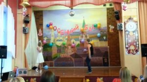 Король и королева осеннего бала в школе 356