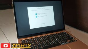 MacBook Air 2020 Gold First Time Setup Experience - For New Apple User / First Time Use Macintosh O