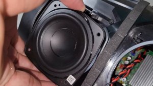 ?Altavoz JBL Boombox 3 - Como está Construido??