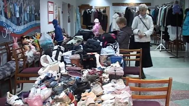 В Заречном в комнатах «Добрых вещей» можно бесплатно взять одежду и обувь смотреть онлайн