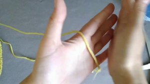 Как соединить нить мериноса методом валяния