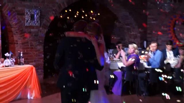 КРАСИВЫЙ ТАНЕЦ МОЛОДОЖЕНОВ!!! смотреть онлайн