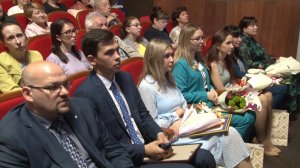 Лучшим врачам и медсестрам региона вручили награды