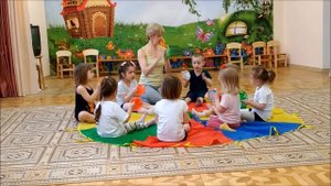 Ну-ка повторяйте. Ритмическая игра с бубном.