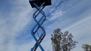 ДЕТАЛЬ ножничного подъемника очень сиилный длиный подьемника