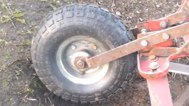 (29) Инструментарий.Спаренный ручной плоскорез-рыхлитель-окучник-бороздорез . смотреть онлайн