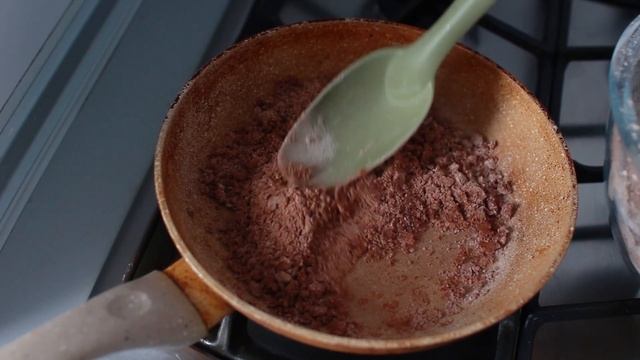 Торт ПЛОМБИР без духовки и без печенья! SUPER SOFT CHOCOLATE CAKE RECIPE.