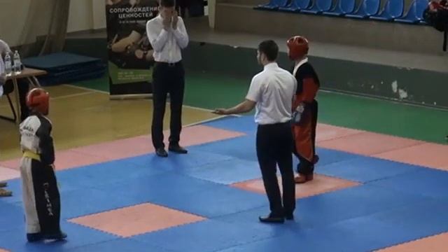 Курунин Игнат 1.2 ПОИНТ 28.05.15 Кубок Крыма по кикбоксингу WAKO смотреть онлайн