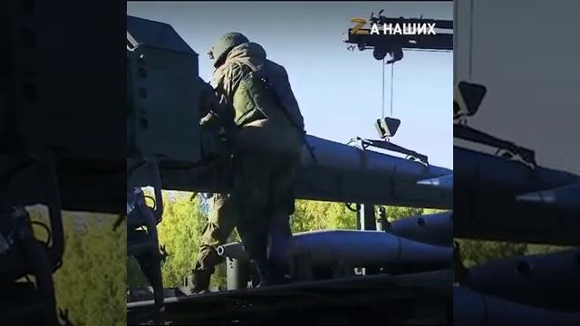 #СВОИХНЕБРОСАЕМ