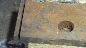 Чтобы не прилетело и не зажало. Какой толщины диски купить новичку на маленькую болгарку