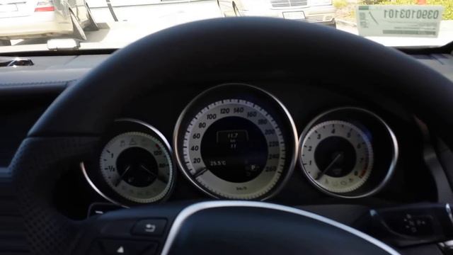 Mercedes-Benz E400 Coupe Walk Around & Engine Noise смотреть онлайн