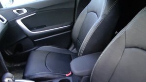 Авточехлы из экокожи для Киа Сид 3 поколение   Установка