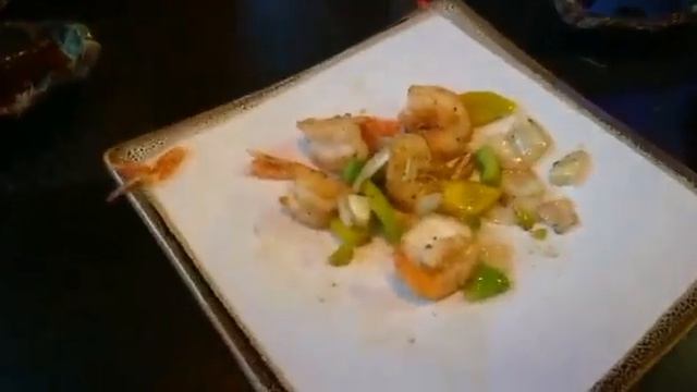И снова японский ресторан..
#жизньвиталии #суши #ролы #японскаякухня #ресторан