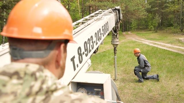 Закручивание свай гидровращателем. Сваи без фланца