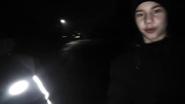 В первые покажу своё настоящее лицо. Как правильно здороваться в 2022 году.