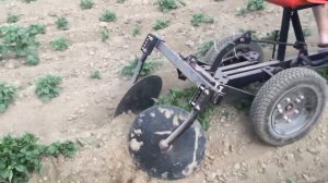 МОТОБЛОК GRASSHOPPER с адаптером и дисковыми окучниками .