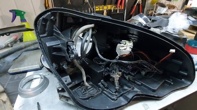 Mercedes-Benz C 204. Восстановление фар, замена стёкол. смотреть онлайн