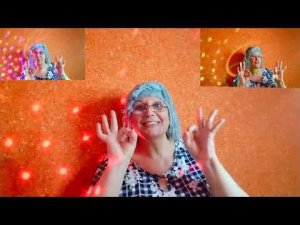 Давайте жить дружно... Hafanana - Afric Simone - на русском.