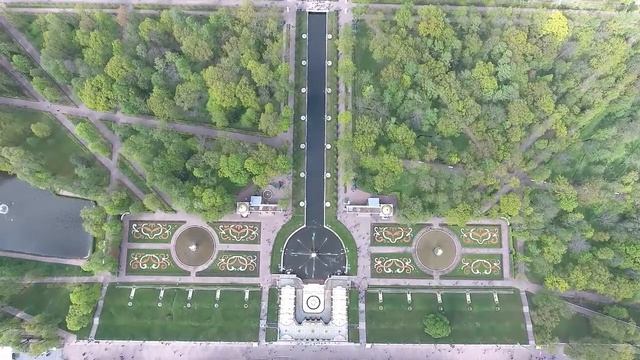 Петродворец фонтаны.