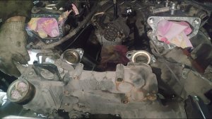 Потёк антифриз через кольца коллекторов,разбираю перед дв. КамАЗ 740. Откуда течёт масло?АКБ дохлые.