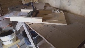 ПРИСПОСОБЛЕНИЕ ДЛЯ БЫСТРОГО И УДОБНОГО НАНЕСЕНИЯ ПЛИТОЧНОГО КЛЕЯ НА ПЛИТКУ