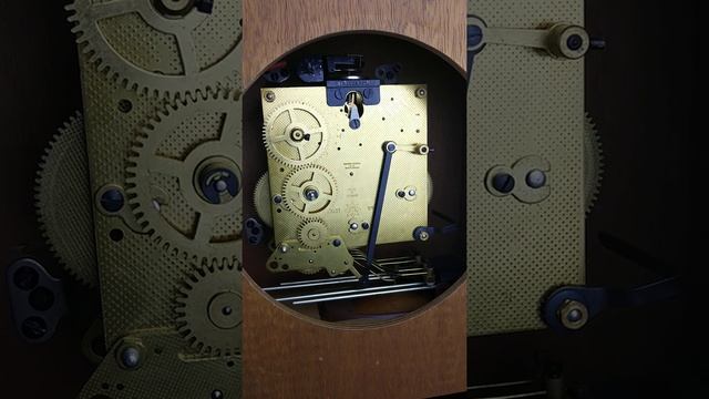 Каминные настольные часы Junghans с четвертным боем. Германия смотреть онлайн