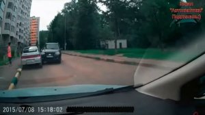 Когда забыл поставить тачку на ручник !