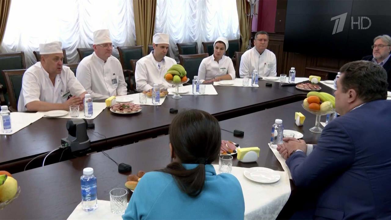 Награды от Союза журналистов России торжественно вручили врачам военного госпиталя имени Вишневского