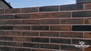 Недорогой и красивый кирпич для облицовки фасада дома.