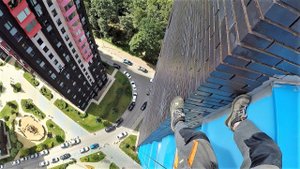 Велтон Парк замена стеклопакета. Работа которую нельзя выполнить без промышленного альпиниста.