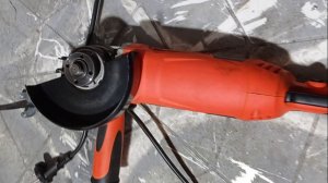 Болгарка с регулятором оборотов . спец 1300 вт. 125 мм