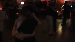 A Media Luz tango argentino live music at milonga.flv