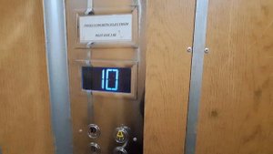 Old refurbished IFMA traction elevator @ Bulevardul Unirii 24, sc.2,Focșani, Romania
