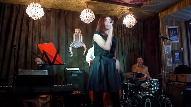 J&M School в джаз-баре 48 CHAIRS 26/10/14 смотреть онлайн