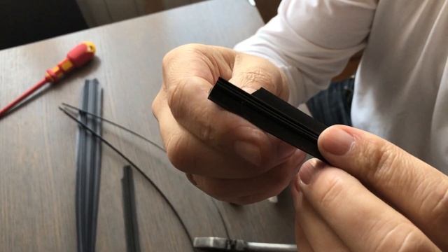 Замена и ремонт бескаркасных щеток-дворников. смотреть онлайн