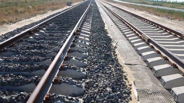 Началось строительство железной дороги, которая свяжет Ростов и Крым смотреть онлайн