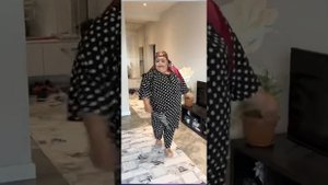 Бахриддини Сабур бо аруси навакш