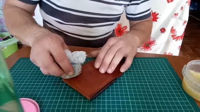 Процесс изготовления мини кошелька.Из натуральной кожи, ручной работы смотреть онлайн