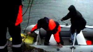 спасатели достдали тело погибшего российского туриста со дна Озера Рица в Абхазии
